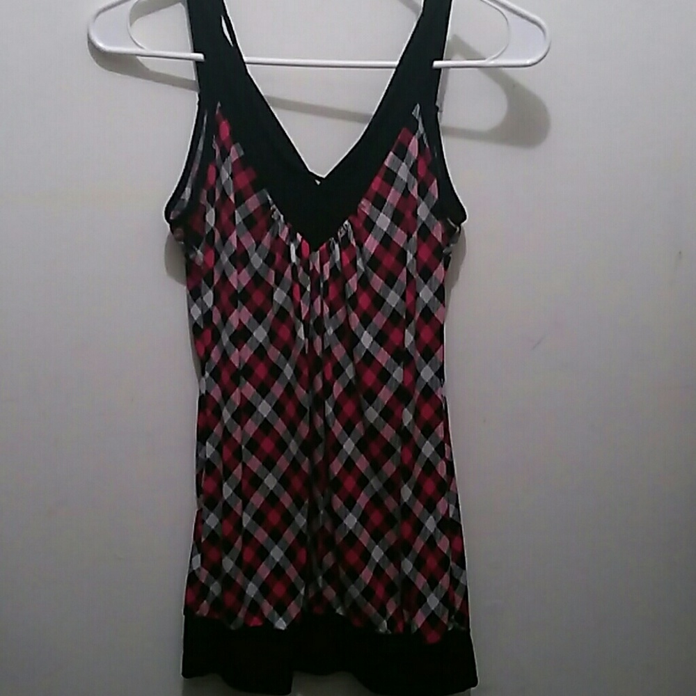 Rue 21 tank